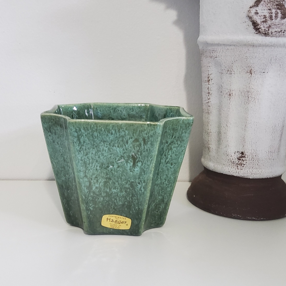 Vintage Haeger USA Green Square Planter
